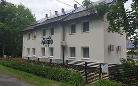 Kid Família Panzió Balatonszárszó